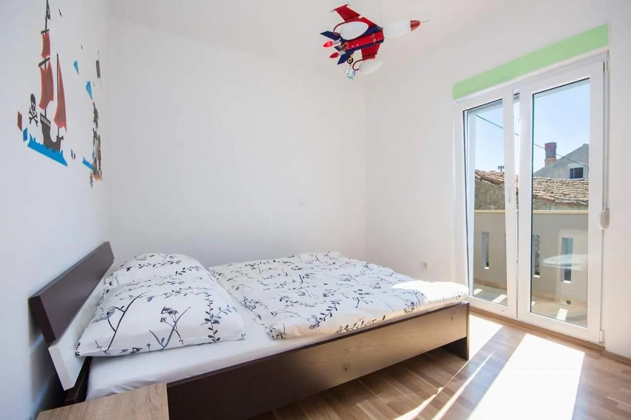 Apartmant & Rooms Villa Rosa Medulin 4*, Pomer
